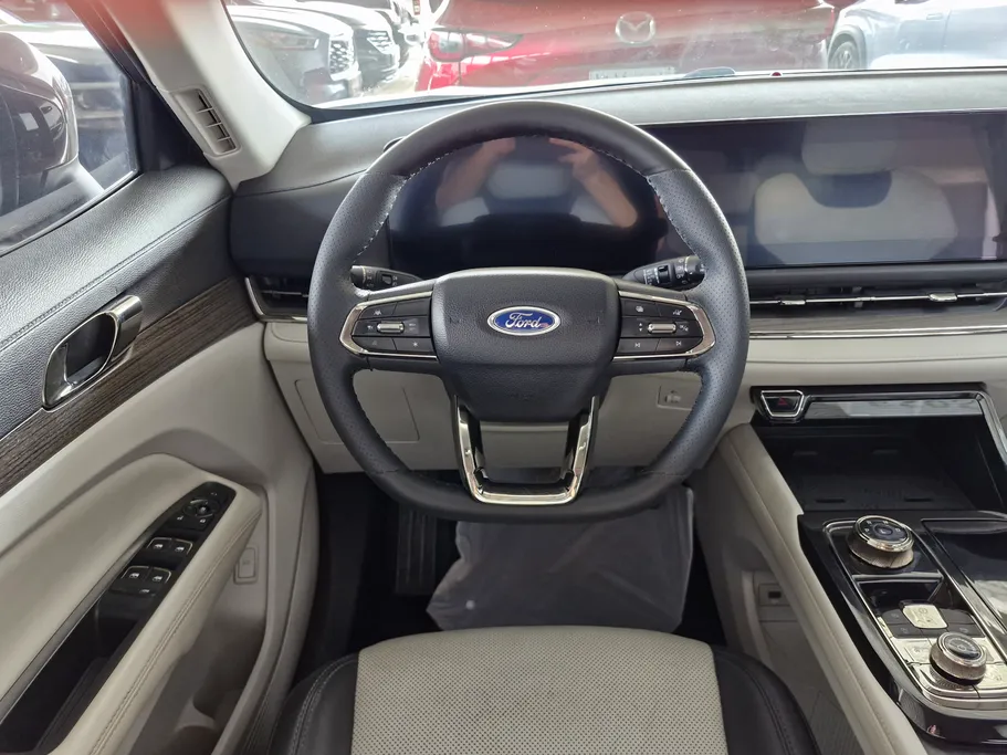 فورد تريتوري تيتانيوم 2023 