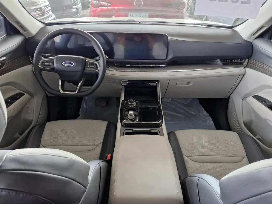 فورد تريتوري تيتانيوم 2023 