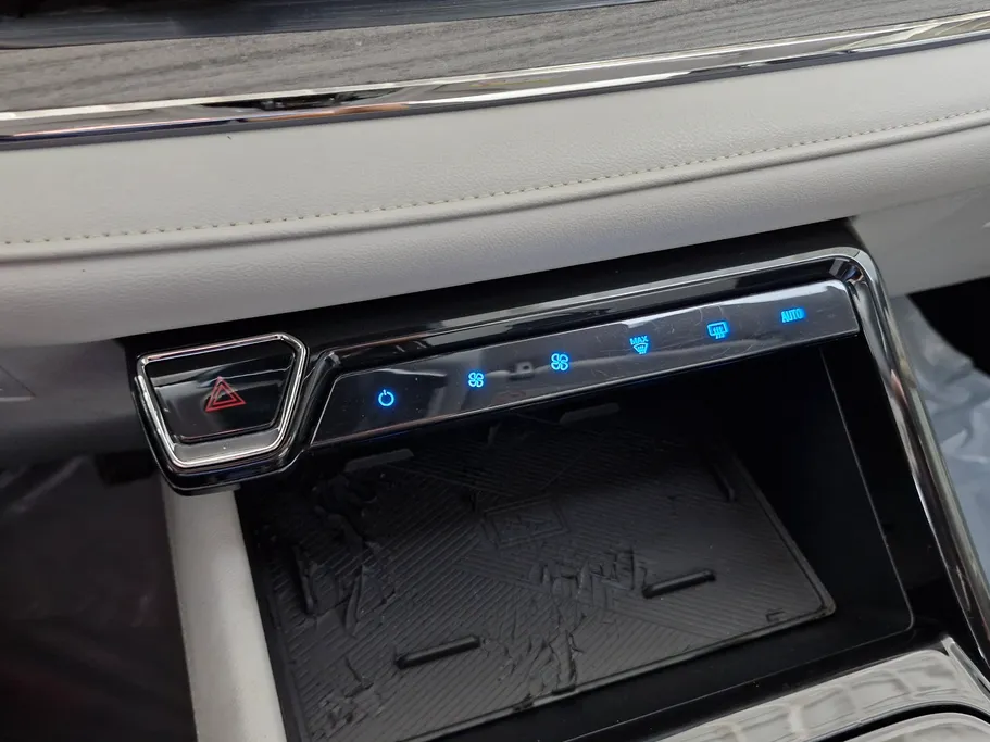 فورد تريتوري تيتانيوم 2023 