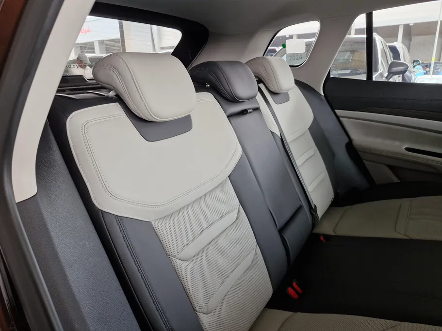 فورد تريتوري تيتانيوم 2023 