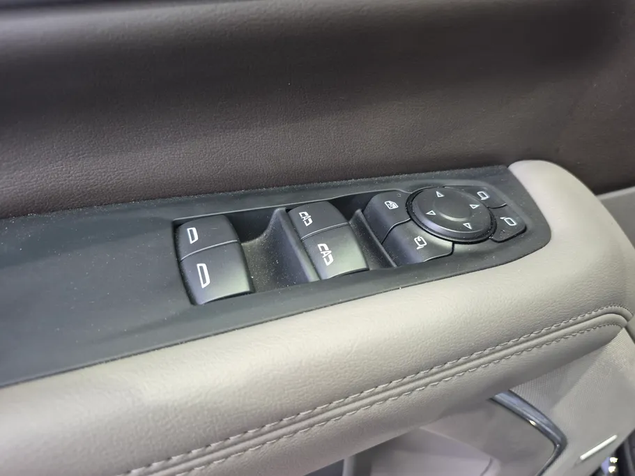 جي إم سي  يوكن اليفيشن 2025 