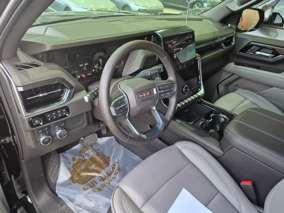 جي إم سي  يوكن اليفيشن 2025 