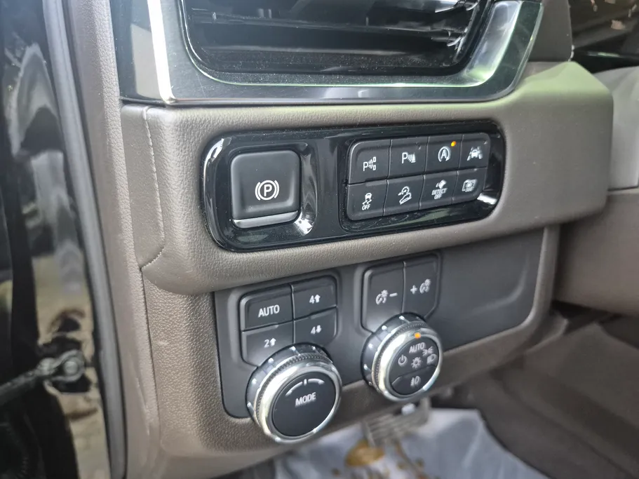 جي إم سي  يوكن اليفيشن 2025 