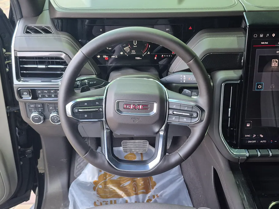 جي إم سي  يوكن اليفيشن 2025 