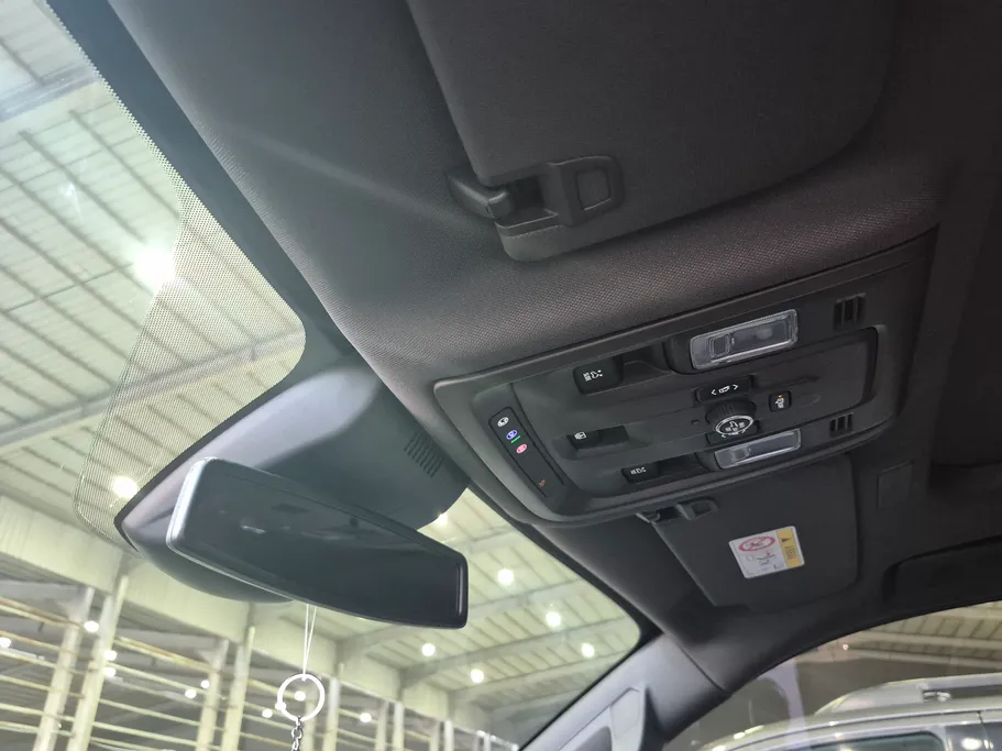 جي إم سي  يوكن اليفيشن 2025 