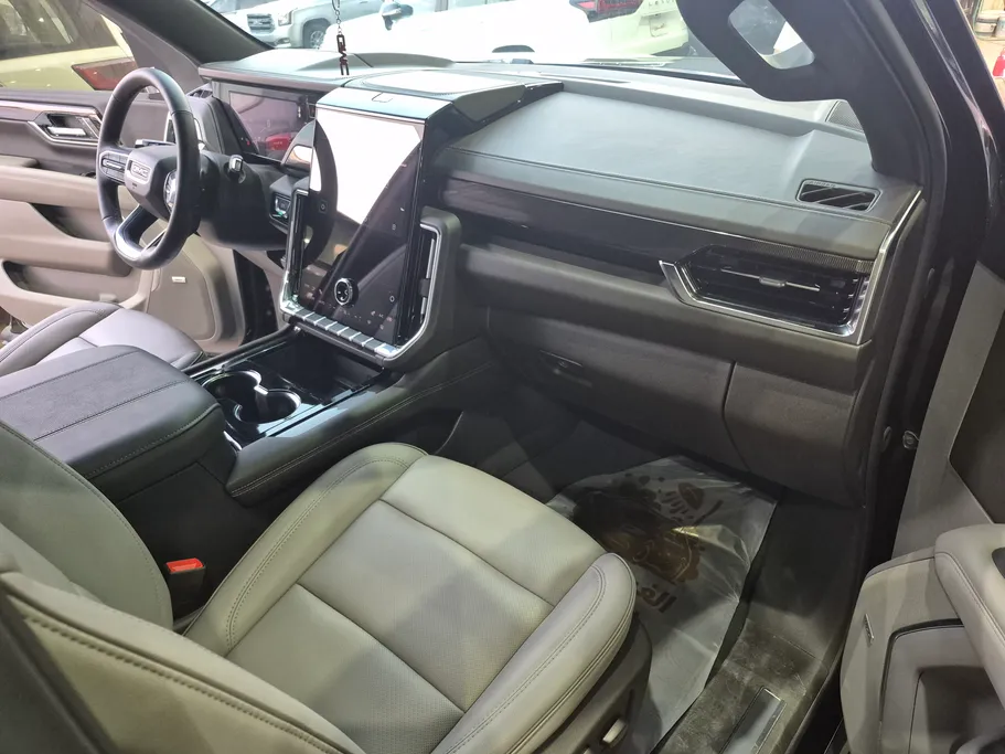 جي إم سي  يوكن اليفيشن 2025 