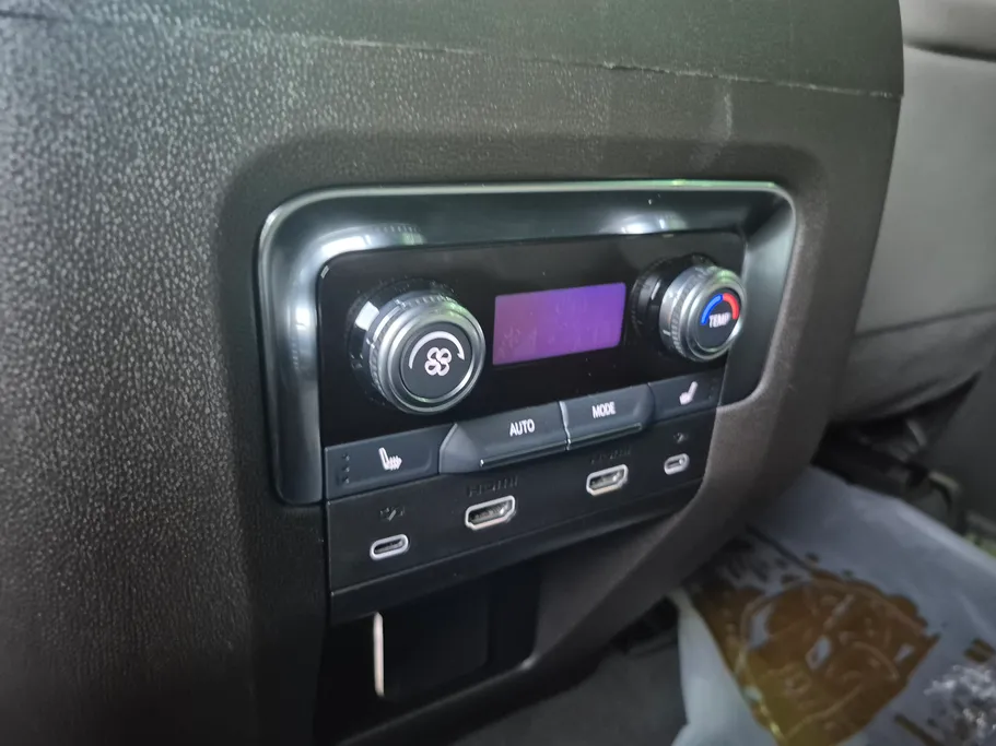 جي إم سي  يوكن اليفيشن 2025 