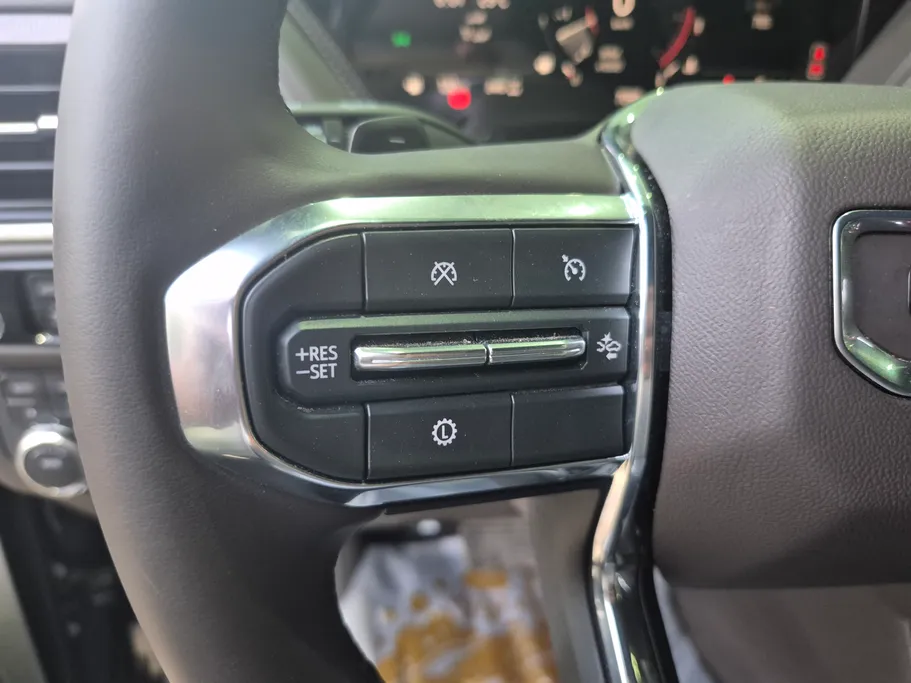 جي إم سي  يوكن اليفيشن 2025 