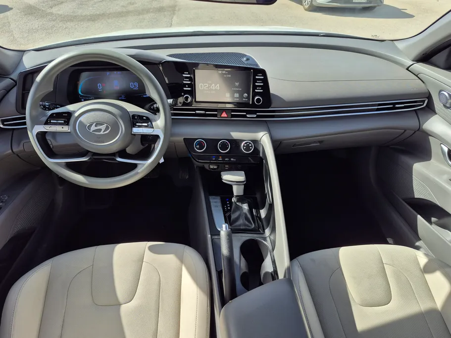 2024 Hyundai Elantra Fleet 