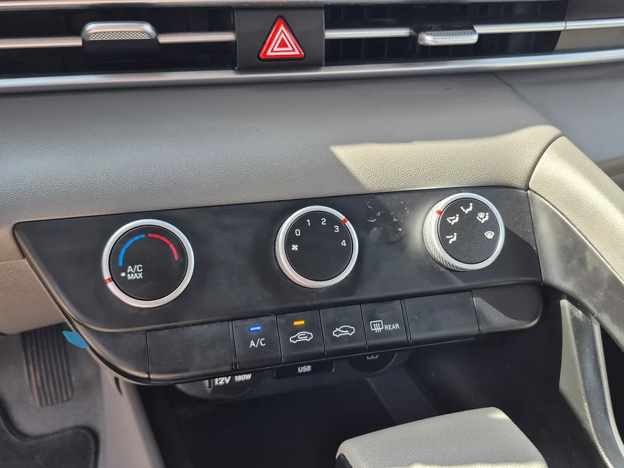 2024 Hyundai Elantra Fleet 