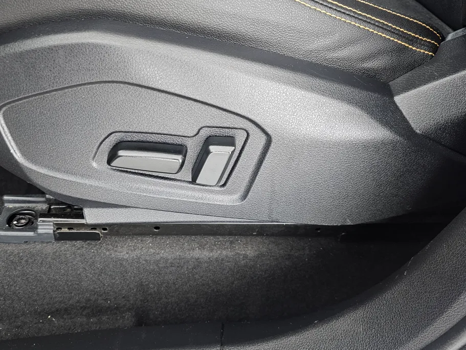 2023 فاو Bestune T77  