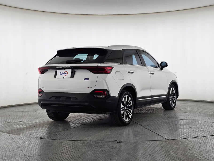 2023 فاو Bestune T77  