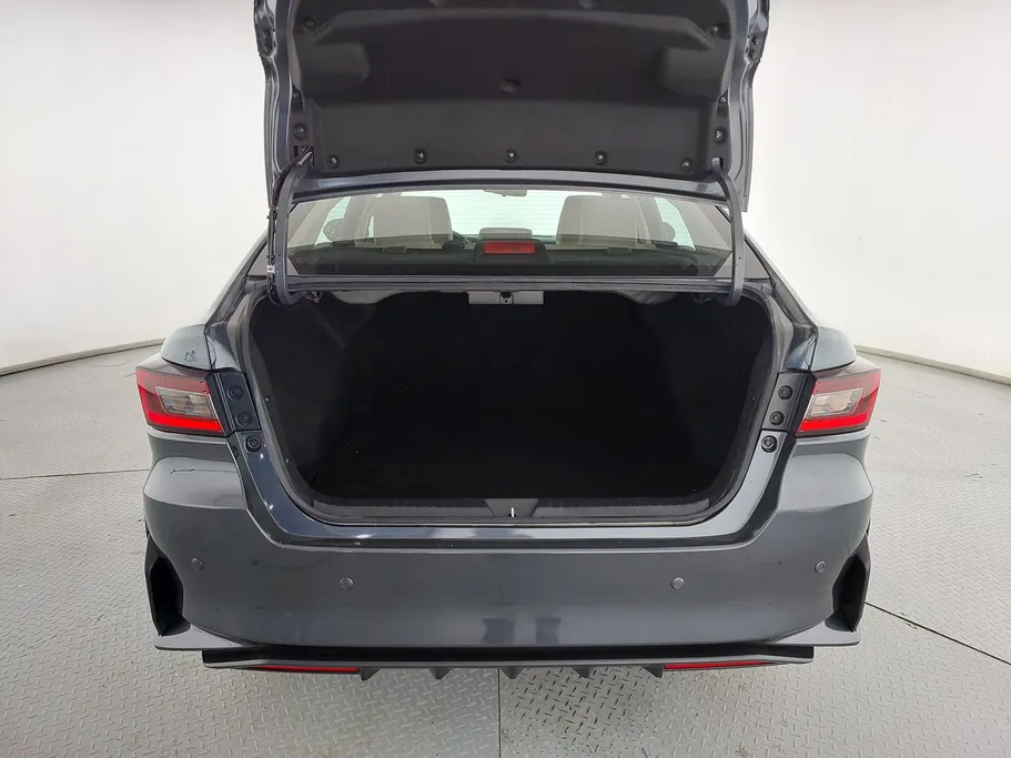 تويوتا يارس Y 2024 