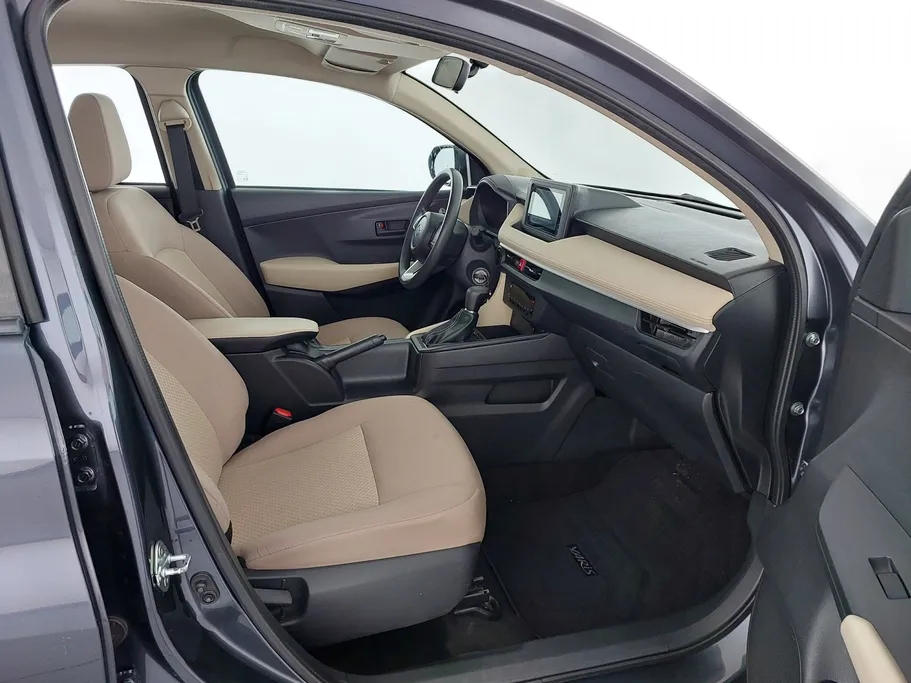 تويوتا يارس Y 2024 