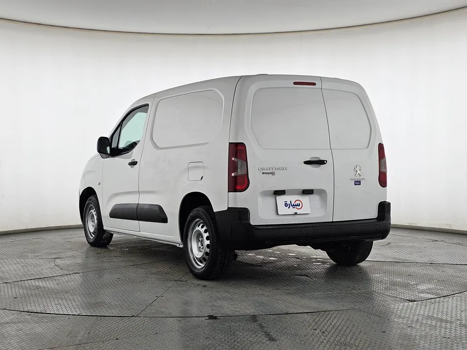 بيجو بارتنر Short van 2022 