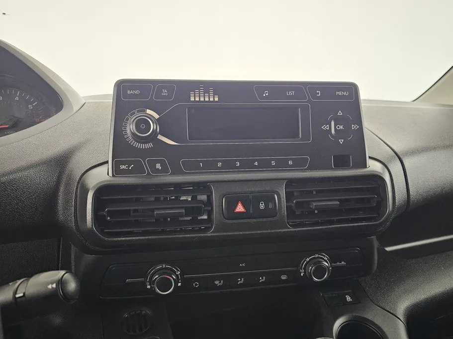 بيجو بارتنر Short van 2022 