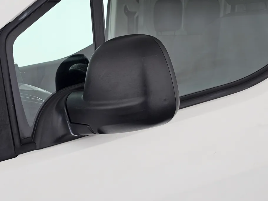 بيجو بارتنر Short van 2022 