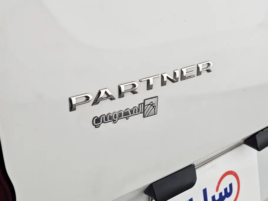 بيجو بارتنر Short van 2022 