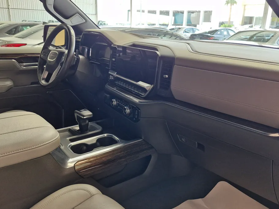 جي إم سي  سييرا Elevation 2023 