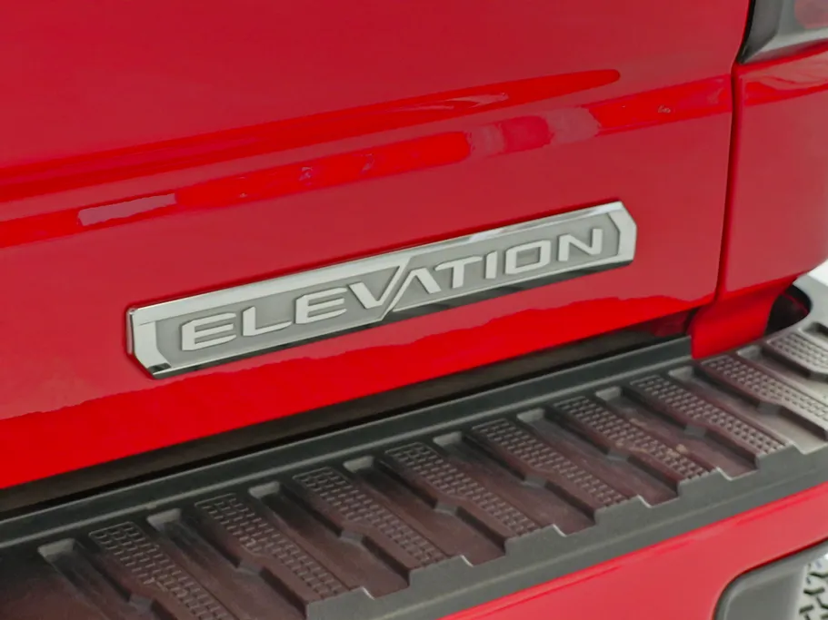 جي إم سي  سييرا Elevation 2023 