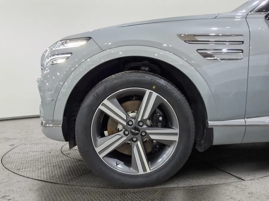 جينيسيس GV80 Premium 2025 