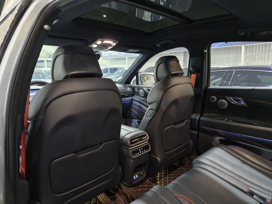 2025 Genesis GV80 Premium 