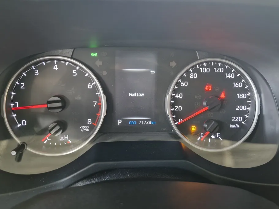 تويوتا راف فور LE 2022 