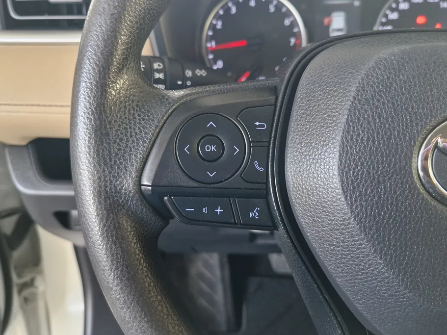 تويوتا راف فور LE 2022 