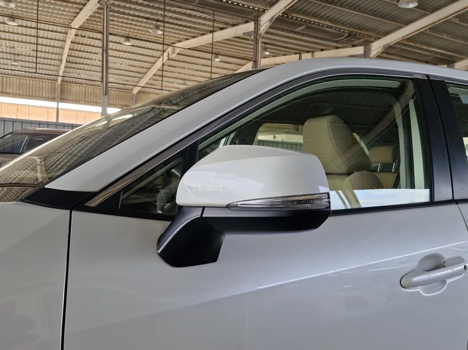 تويوتا راف فور LE 2022 