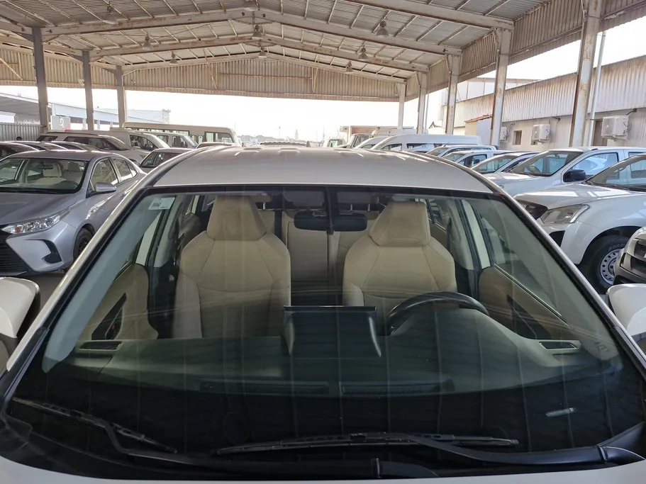 تويوتا راف فور LE 2022 