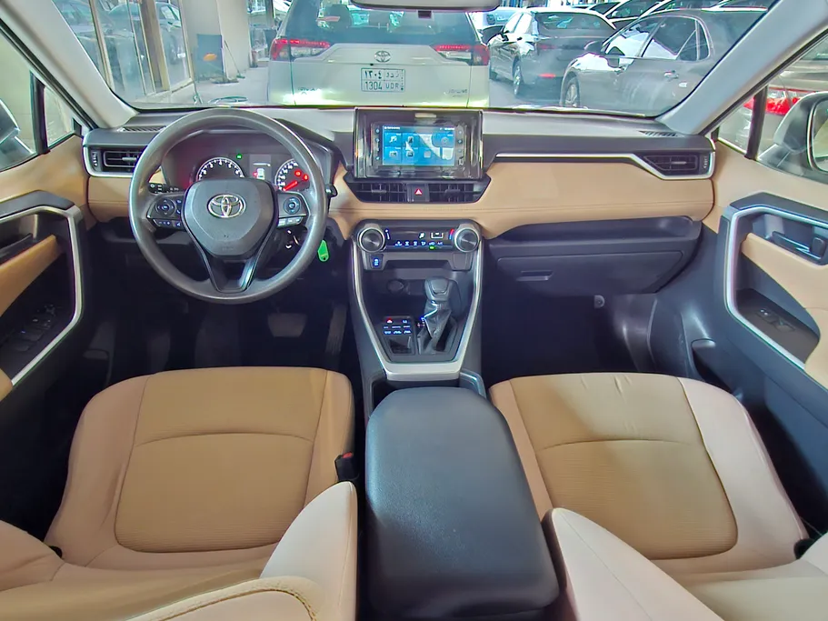 تويوتا راف فور LE 2022 