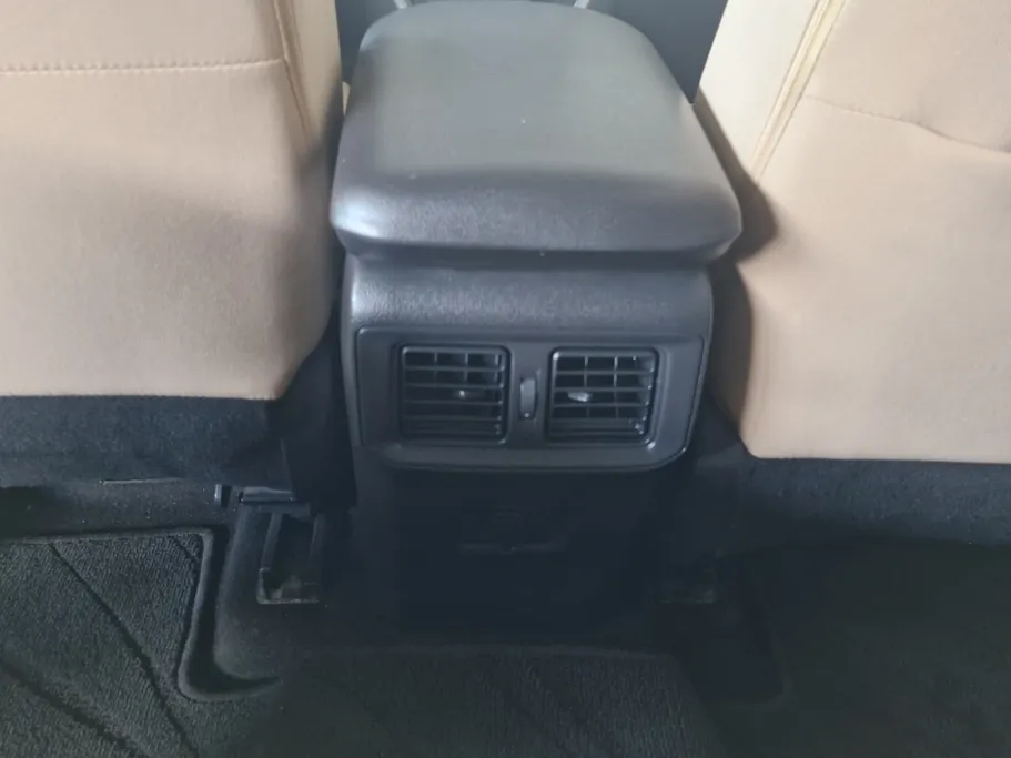 تويوتا راف فور LE 2022 