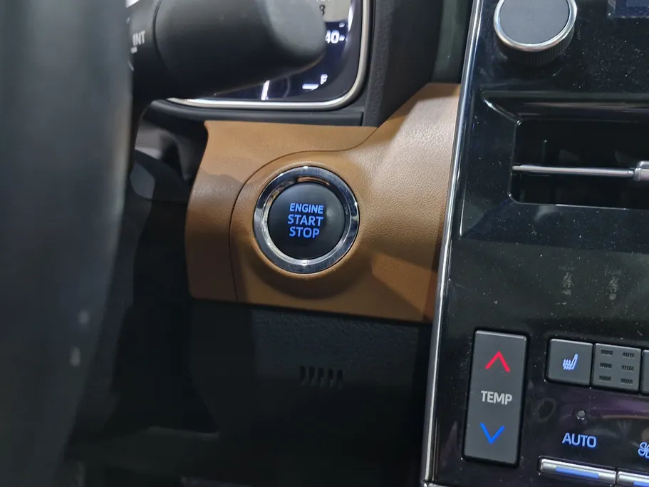 تويوتا افالون PREMIUM 2022 