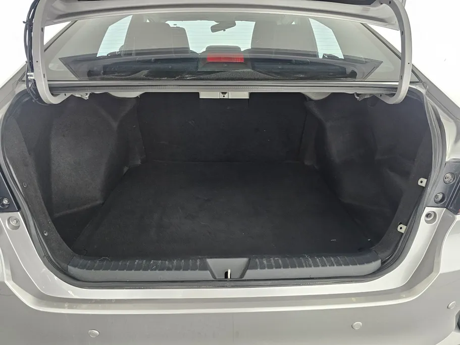 2023 Toyota Yaris  Y 