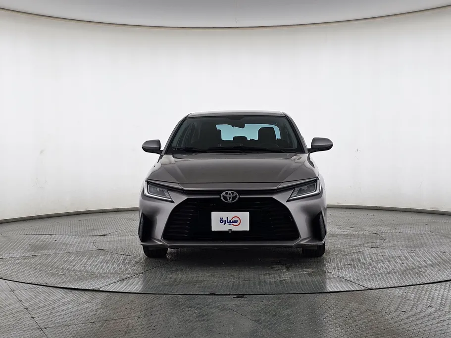 2023 Toyota Yaris  Y 