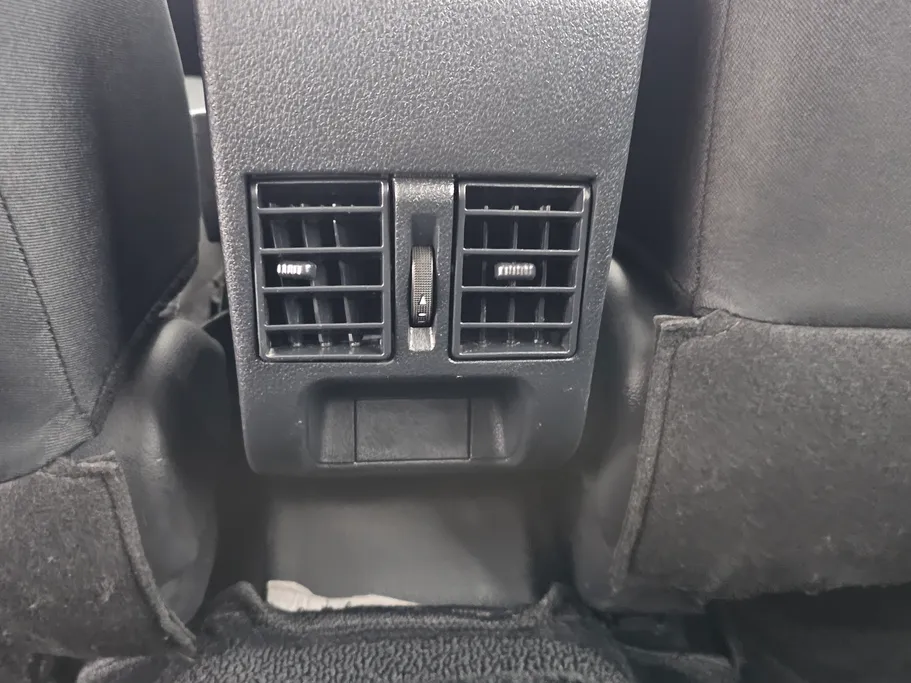 2023 Toyota Yaris  Y 