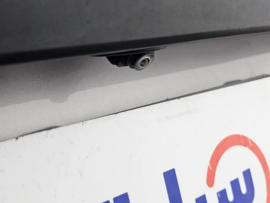 2023 Toyota Yaris  Y 