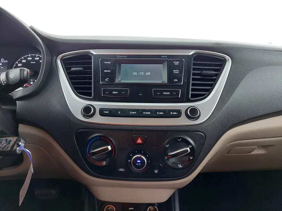 هيونداي اكسنت سمارت 2022 