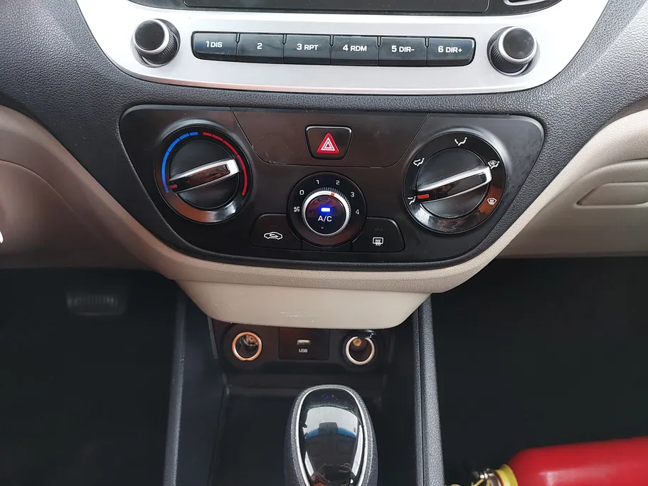 هيونداي اكسنت سمارت 2022 