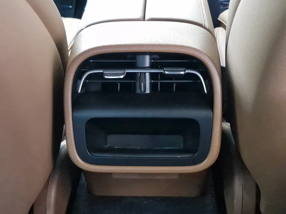 مرسيدس E 200 2025 