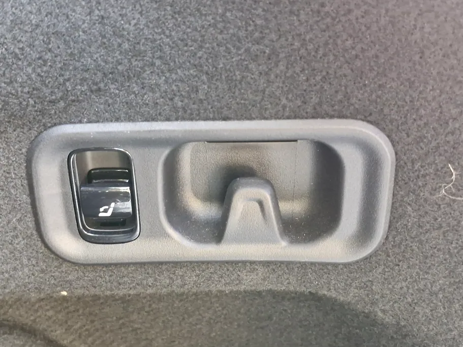 مرسيدس E 200 2025 