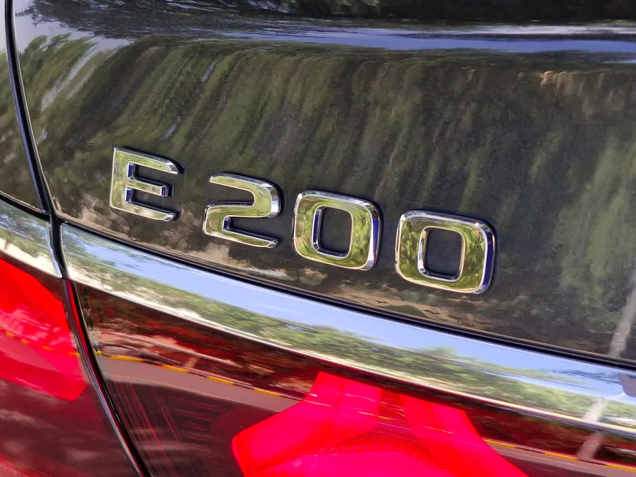 مرسيدس E 200 2025 