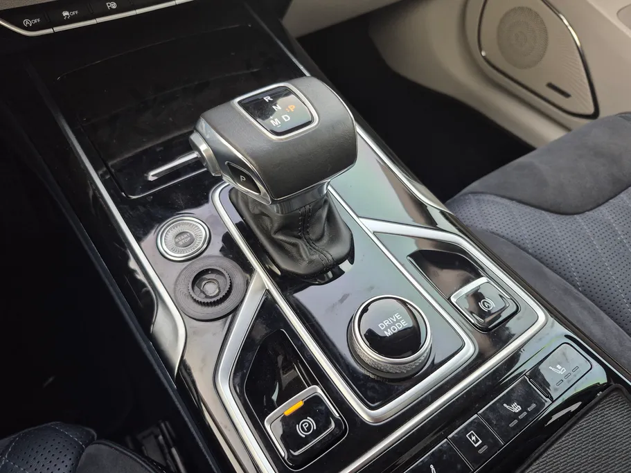 2023 Hongqi HS5 Deluxe 