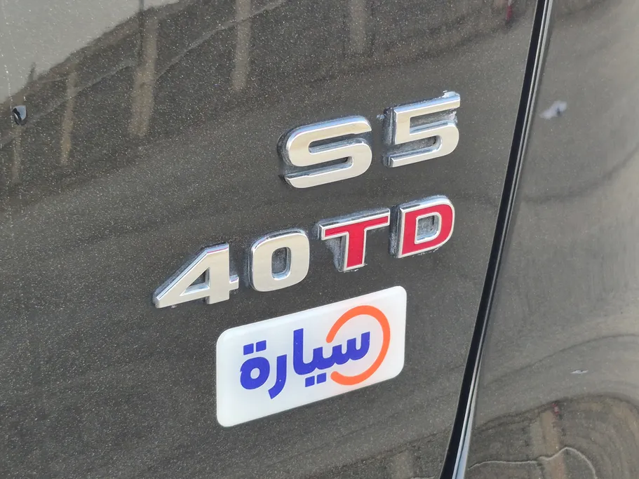 2023 Hongqi HS5 Deluxe 