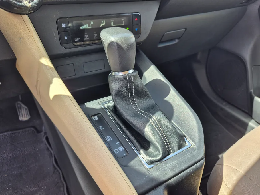 تويوتا يارس Y 2024 