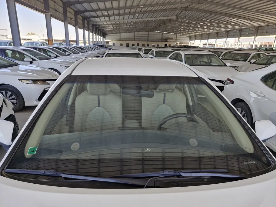 تويوتا كامري LE 2022 