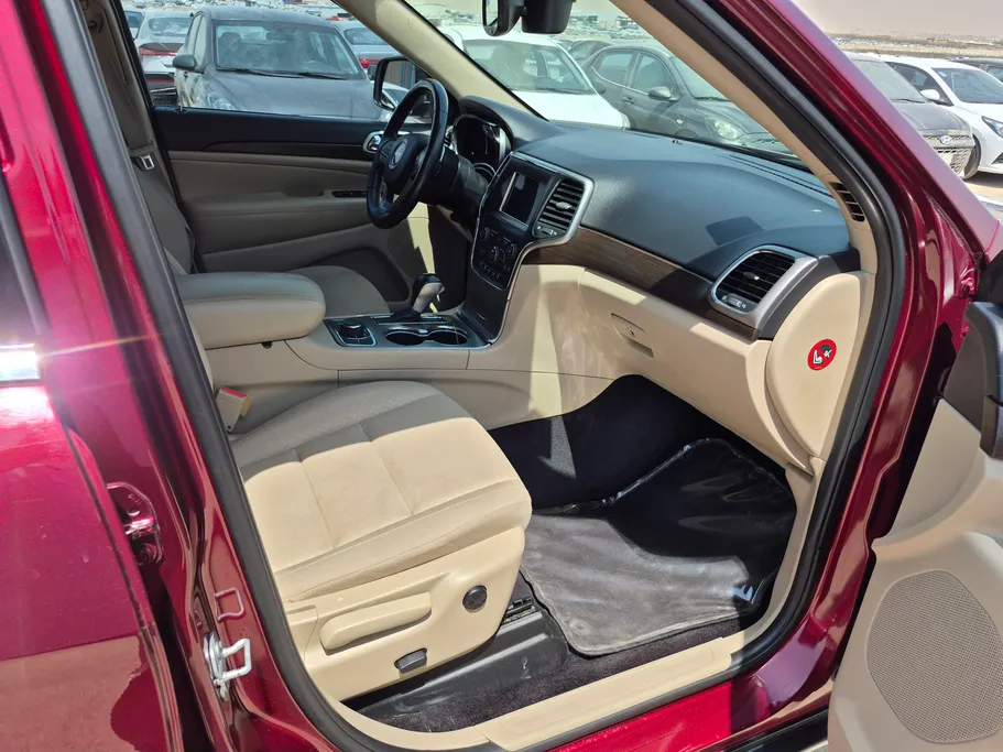 2018 Jeep Grand Cherokee لاريدو 