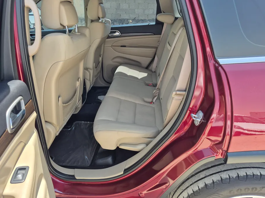 2018 Jeep Grand Cherokee لاريدو 