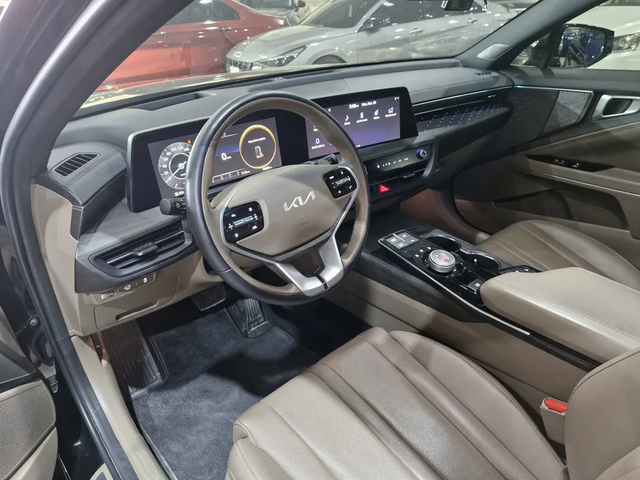 2024 Kia K8 EX 