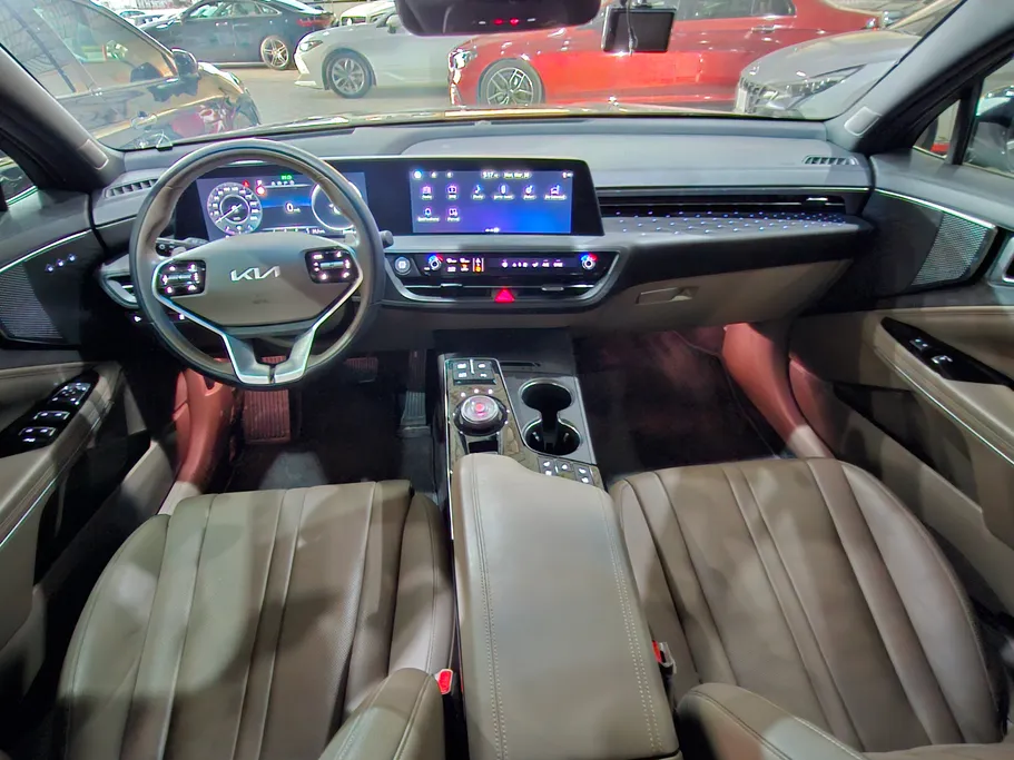 2024 Kia K8 EX 